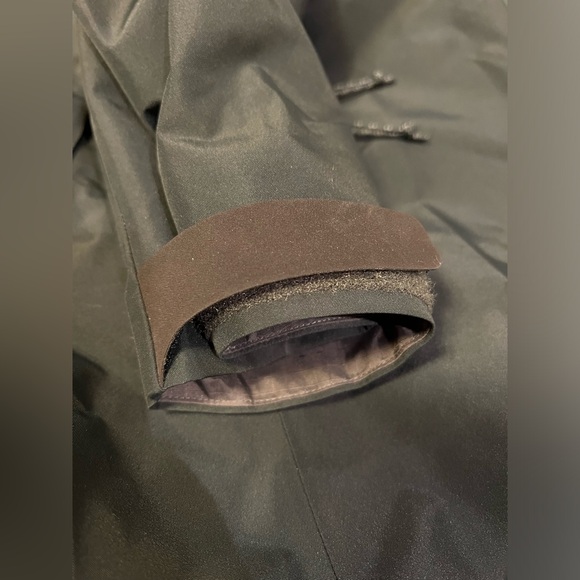 Arc’teryx Alpha SV Jacket Men’s (size: Large) - Picture 5 of 12